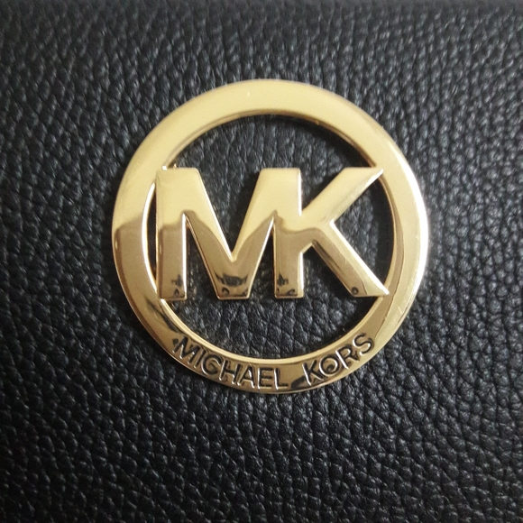 NWT MICHAEL KORS LEATHER FULTON CROSSBODY BAG - Picture 3 of 16